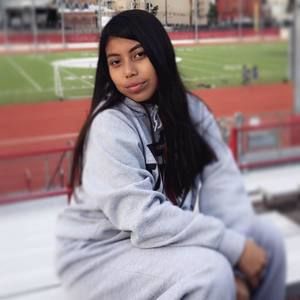 Meet your Posher, Estefani